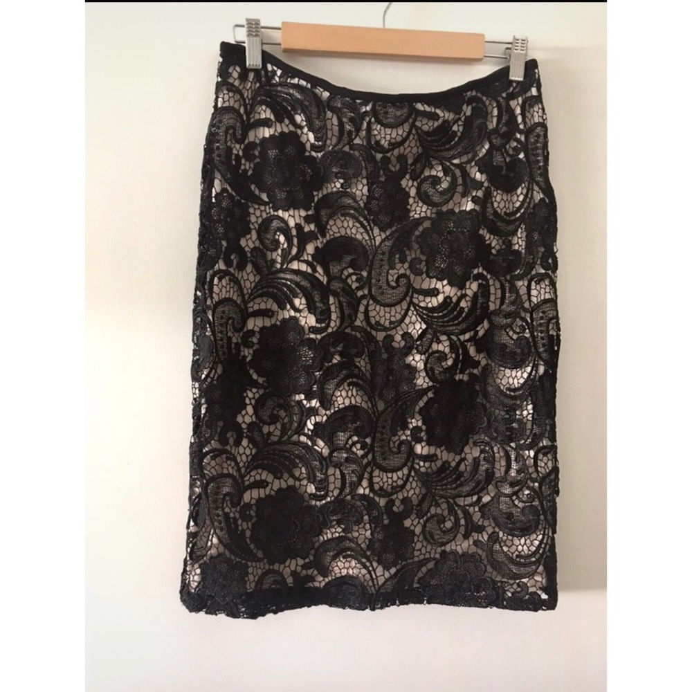 Lace pencil skirt